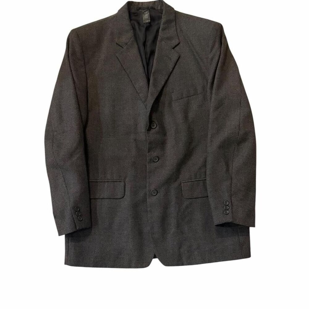 Claiborne Gray blazer with subtle checkered pattern